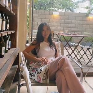 Meet your Posher, Jee